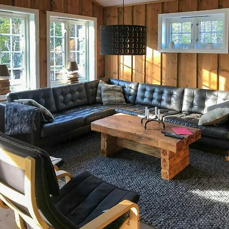 Dom wakacyjny Timber House With Inski Out In