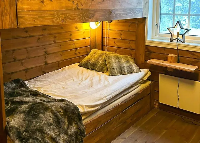 Timber House With Inski Out In Semesterbostad